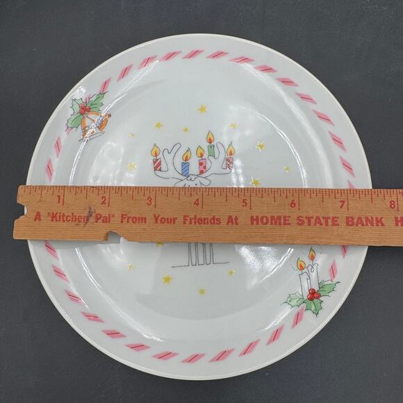 Set of 4 Vintage Christmas Holiday Plates Toscany Collection Salad Luncheon - Picture 5 of 6